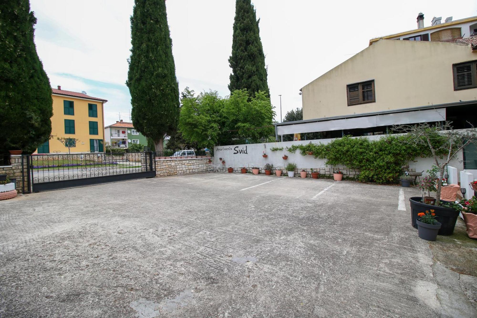 Apartment Svid โรวีน ภายนอก รูปภาพ