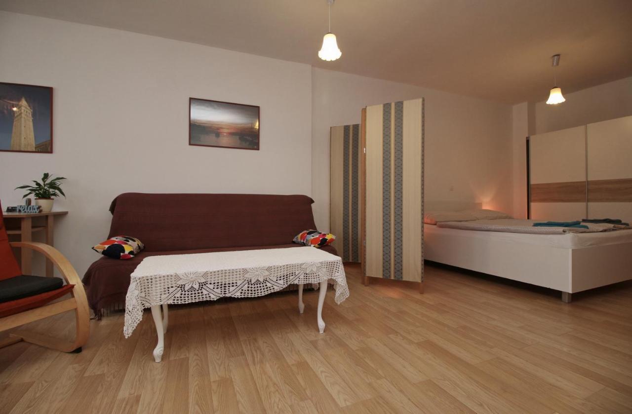 Apartment Svid โรวีน ภายนอก รูปภาพ