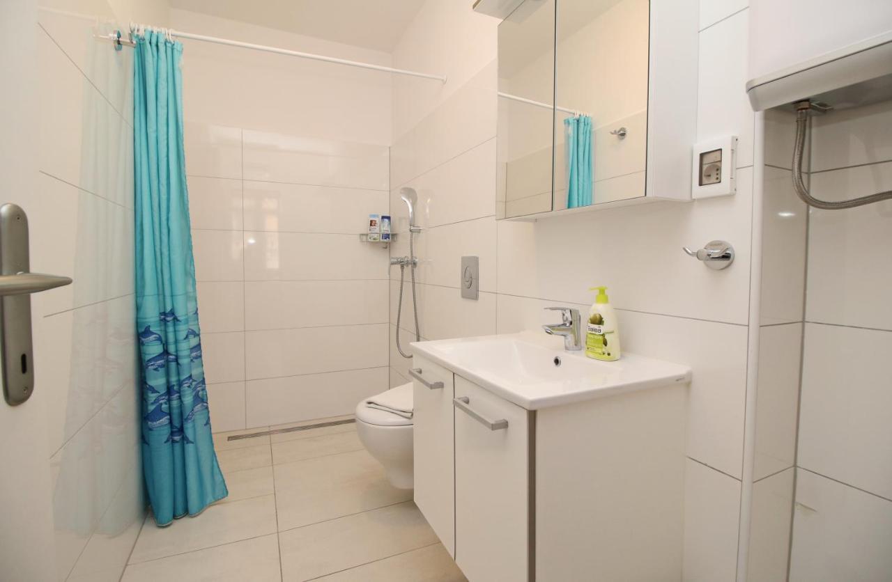 Apartment Svid โรวีน ภายนอก รูปภาพ