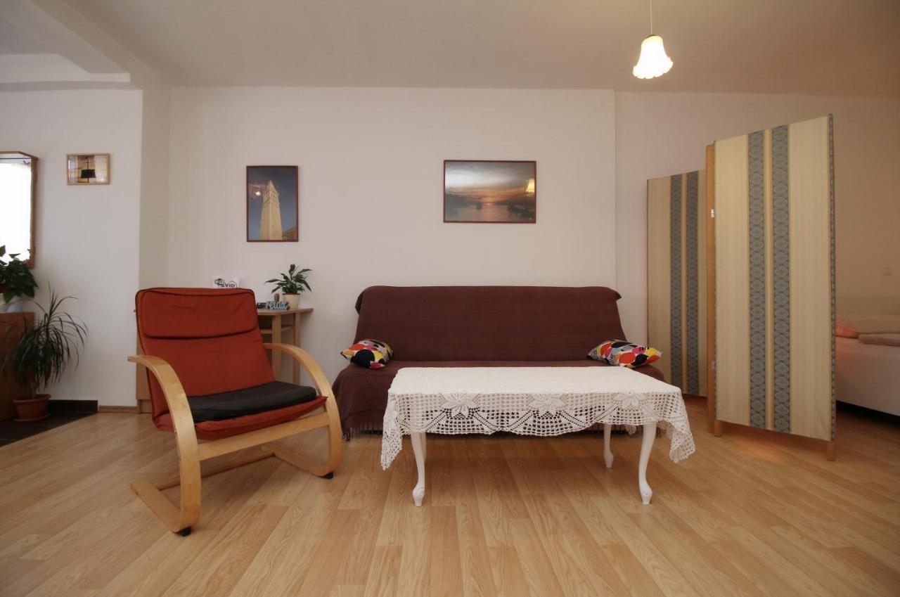 Apartment Svid โรวีน ภายนอก รูปภาพ